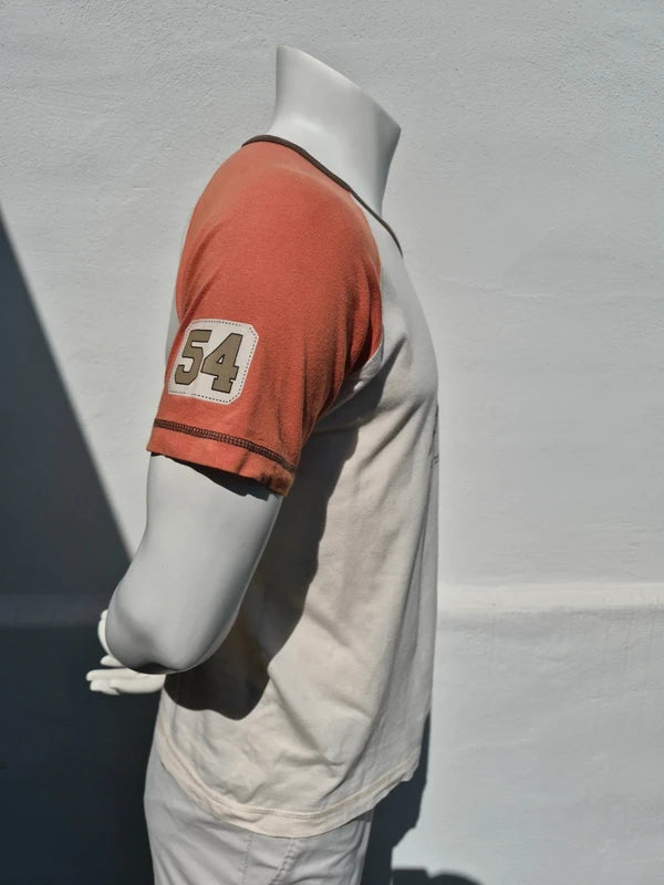 Champion Vintage Raglan T-Shirt „Arkansas 54“ in Creme/Orange – Gr. L (fällt aus wie M/L)