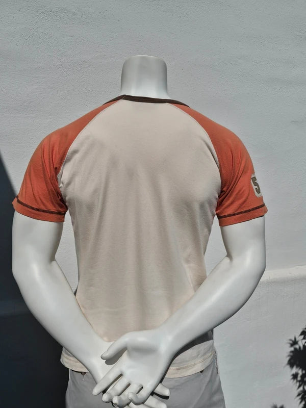 Champion Vintage Raglan T-Shirt „Arkansas 54“ in Creme/Orange – Gr. L (fällt aus wie M/L)
