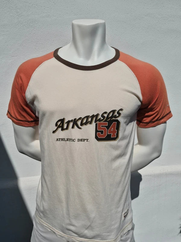 Champion Vintage Raglan T-Shirt „Arkansas 54“ in Creme/Orange – Gr. L (fällt aus wie M/L)
