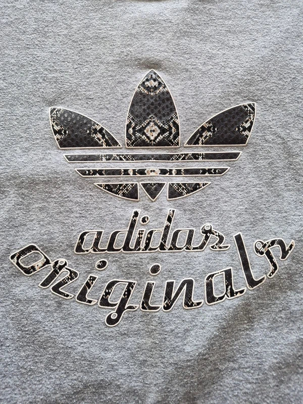 Adidas Originals Damen Snake Trefoil T-Shirt in Grau Meliert – Gr. 38 (M)