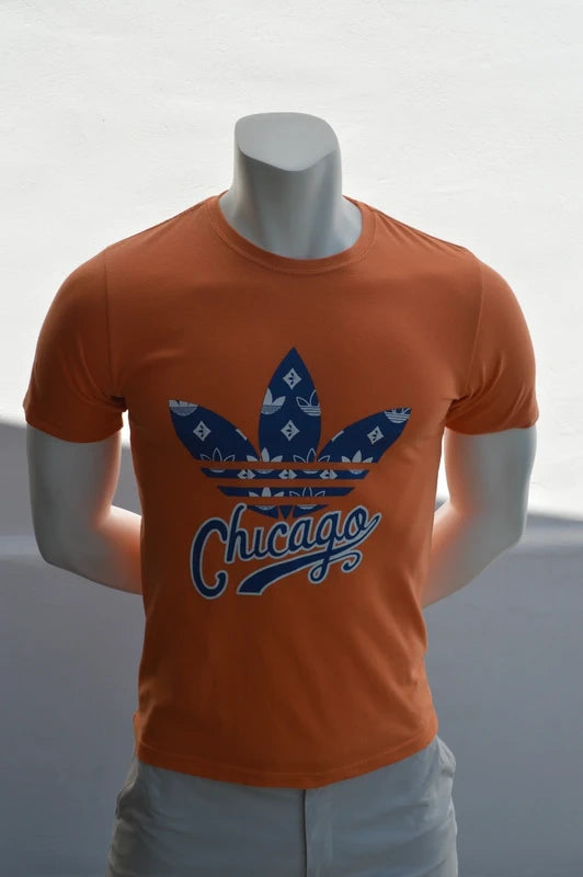 Adidas Originals „Chicago Trefoil“ T-Shirt – Terrakotta-Orange – Gr. S (Hervorragend)