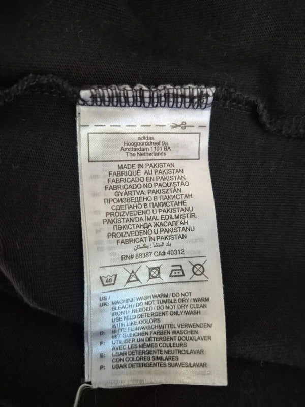 Adidas – Essentials 3-Stripes Damen T-Shirt in Schwarz/Weiß – Gr. M