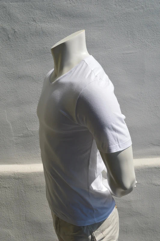 BOSS Hugo Boss Premium V-Neck T-Shirt in Weiß mit Logo-Stick – Gr. S (S/M)