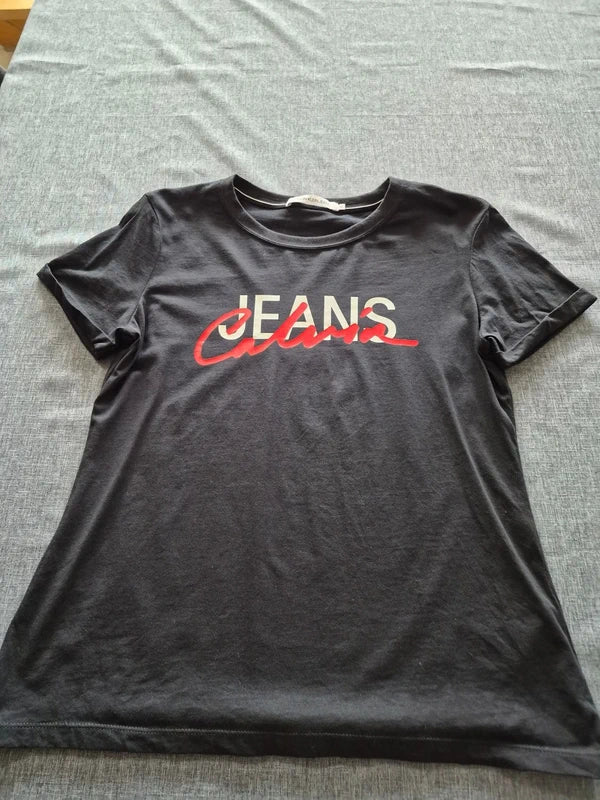 Calvin Klein Jeans Damen Logo T-Shirt in Schwarz – Gr. M