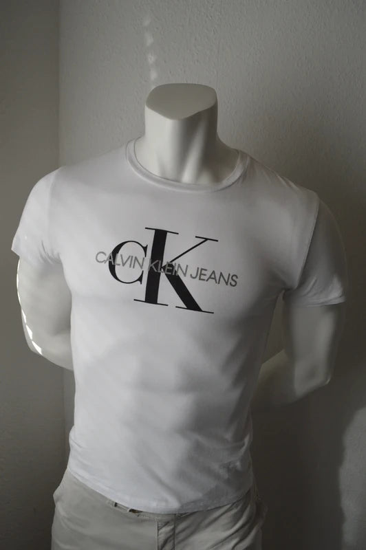 Calvin Klein Jeans Monogram Logo T-Shirt in Weiß – Gr. M
