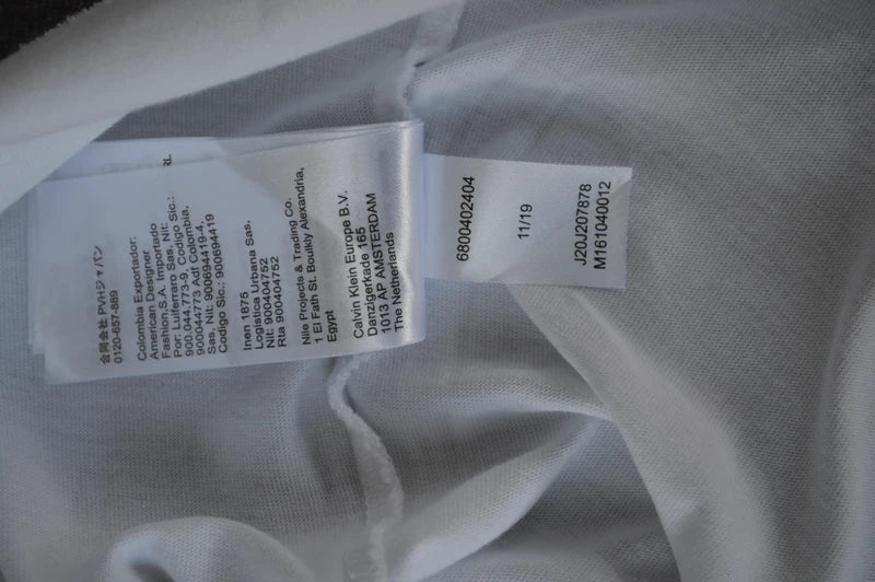 Calvin Klein Jeans Monogram Logo T-Shirt in Weiß – Gr. M