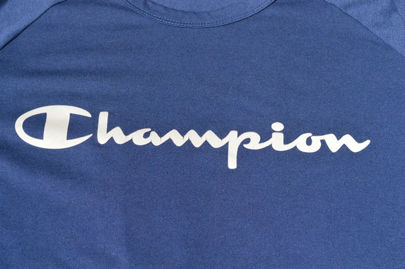 Champion Raglan Performance T-Shirt mit großem Script-Logo in Blau – Gr. XL