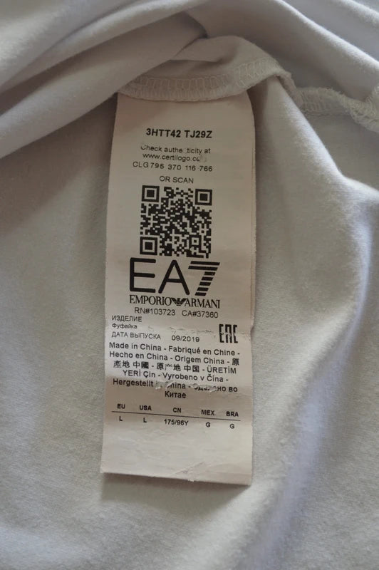 EA7 Emporio Armani – Damen Cropped T-Shirt in Weiß mit Ärmel-Prints – Gr. L (Stark getragen / Defekt- & Bastlerpreis)