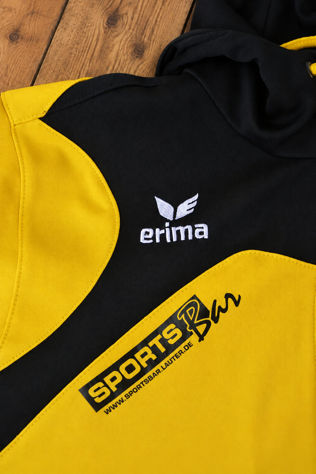 Erima Unisex TuS Marialinden Kapuzenjacke in GelbSchwarz – Gr. S