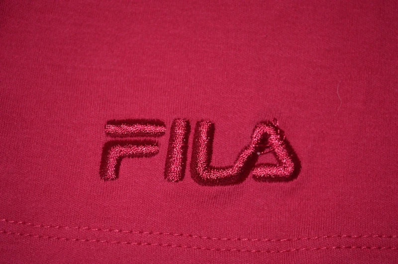 FILA – Damen T-Shirt mit Logo-Stickerei in Magenta / Beere – Gr. M (geschätzt)