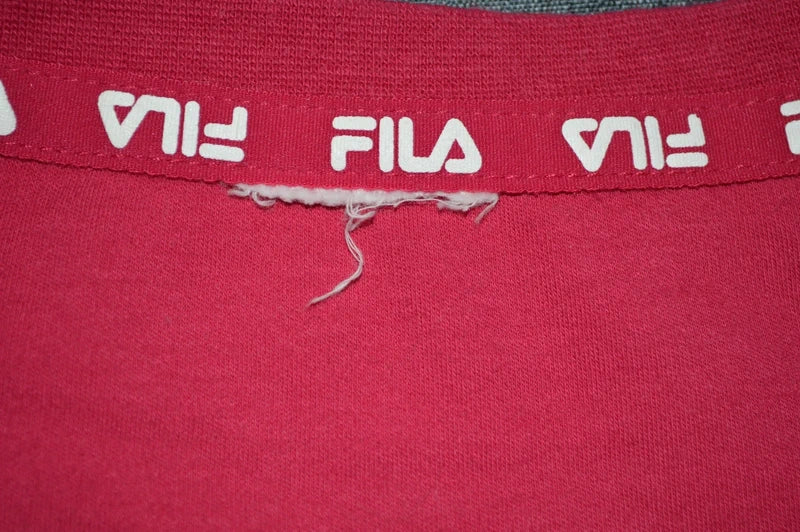 FILA – Damen T-Shirt mit Logo-Stickerei in Magenta / Beere – Gr. M (geschätzt)