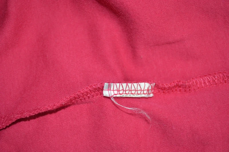 FILA – Damen T-Shirt mit Logo-Stickerei in Magenta / Beere – Gr. M (geschätzt)