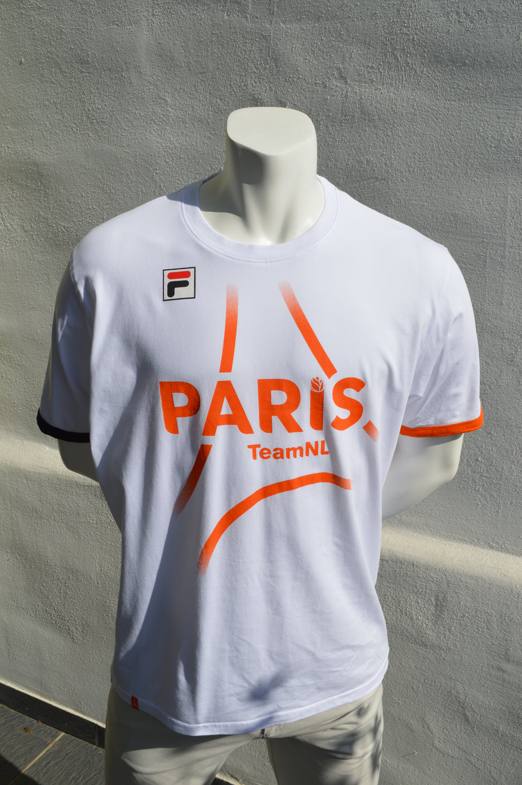 FILA x TeamNL "Paris 2024" Olympia Herren T-Shirt Weiß/Orange – Größe XXL (Boxy/Oversized)