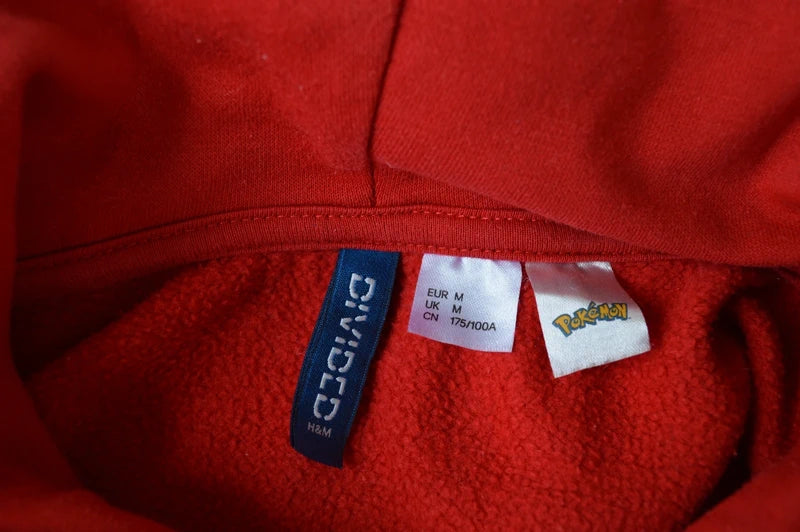 H&M Divided x Pokémon Herren Pikachu Hoodie in Rot – Gr. M