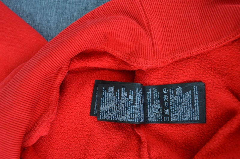 H&M Divided x Pokémon Herren Pikachu Hoodie in Rot – Gr. M