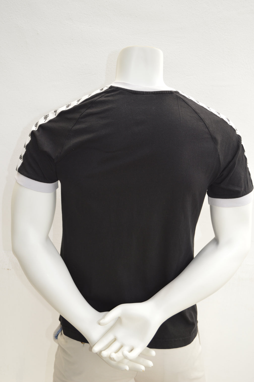 Kappa Herren Banda Ringer T-Shirt in Schwarz/Weiß – Gr. S