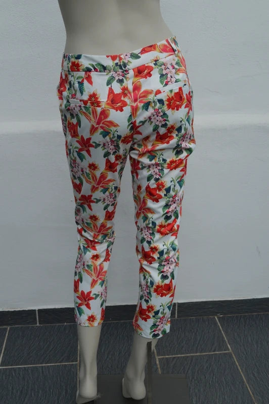 Kilky Damen 78 Stretch-Hose mit floralem All-Over-Print in WeißRot – Gr. 38