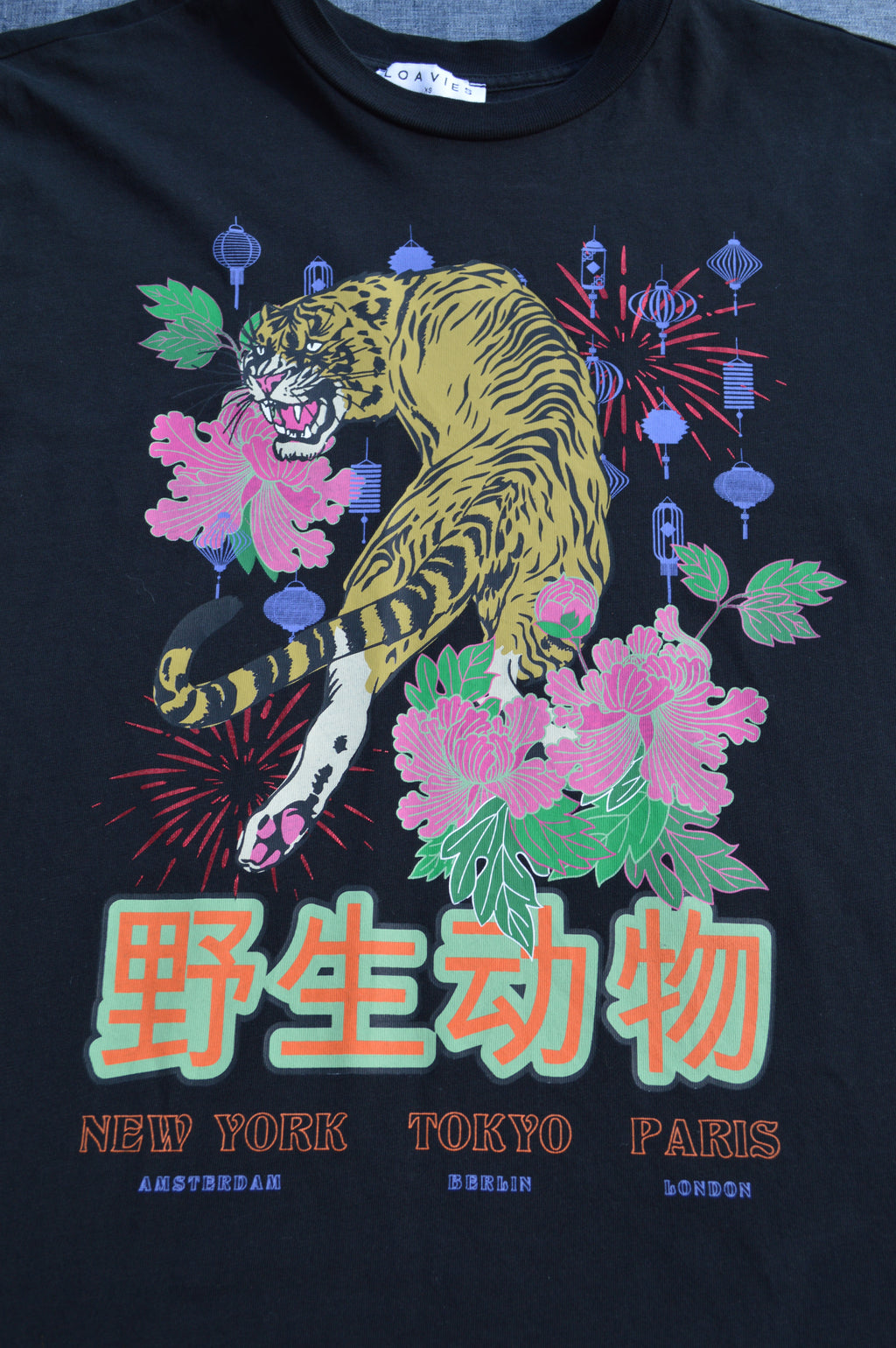 LOAVIES Damen Tiger Graphic T-Shirt in Schwarz mit "Wildlife"-Print – Gr. XS