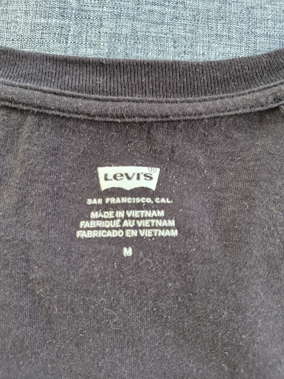 Levi's Batwing Logo T-Shirt Dunkelgrau / Washed Black Gr. M | Vintage Style
