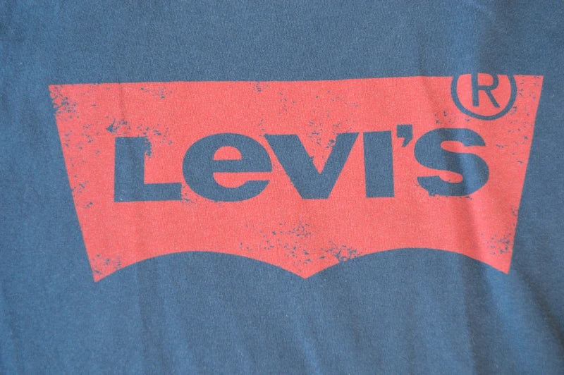 Levi's Classic Batwing Logo T-Shirt in Dunkelblau – Gr. M