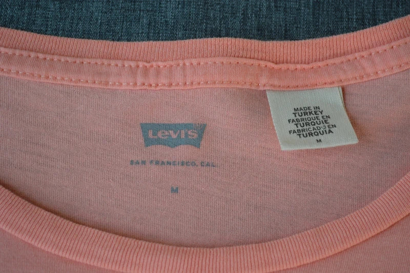 Levi's Classic Dot Batwing Logo T-Shirt in PfirsichApricot – Gr. M