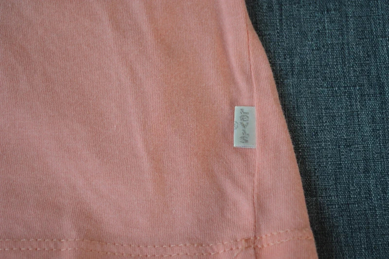 Levi's Classic Dot Batwing Logo T-Shirt in PfirsichApricot – Gr. M