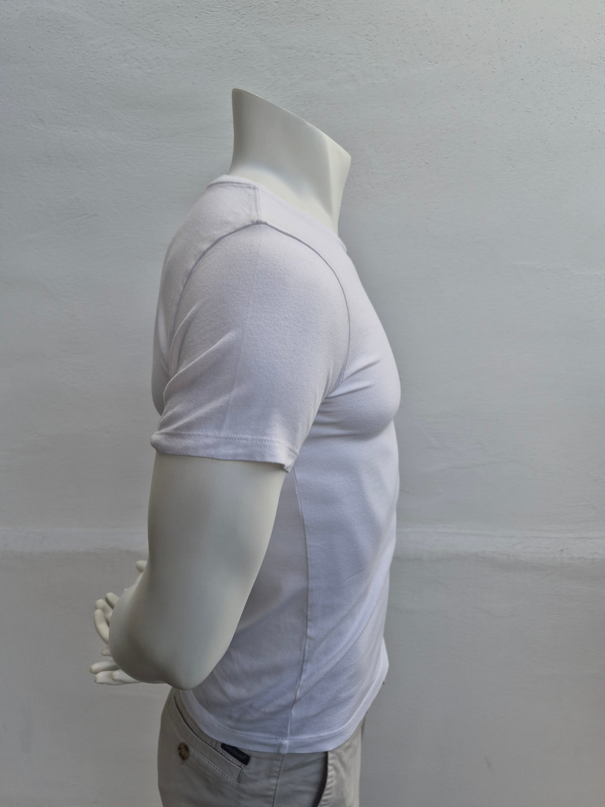 Levi's Classic T-Shirt mit Logo-Stickerei – Weiß – Größe XS