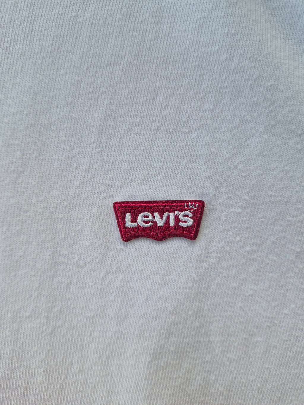 Levi's Classic T-Shirt mit Logo-Stickerei – Weiß – Größe XS