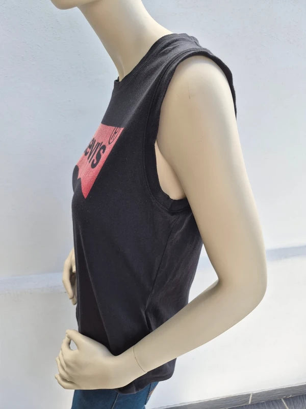 Levi's Damen Classic Batwing Sleeveless T-Shirt in Schwarz – Gr. M