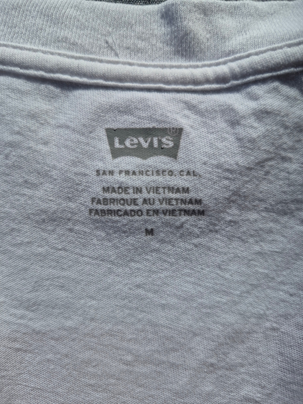 Levi's Damen Muscle Tanktop Graphic Muscle Tee mit rotem Batwing-Logo – Weiß – Gr. M