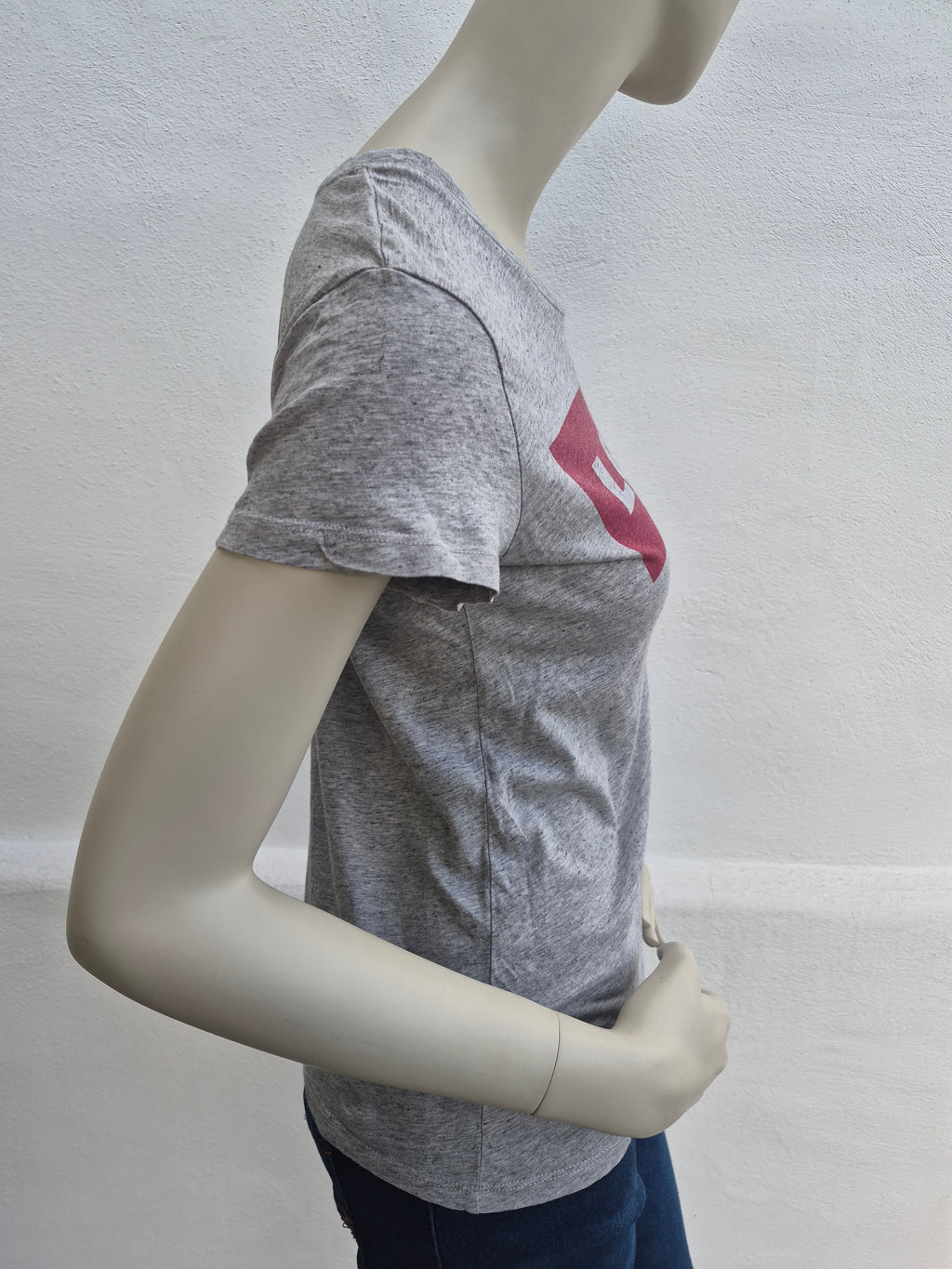 Levi's Damen T-Shirt "The Perfect Tee" mit rotem Batwing-Logo – Graumeliert – Gr. XS