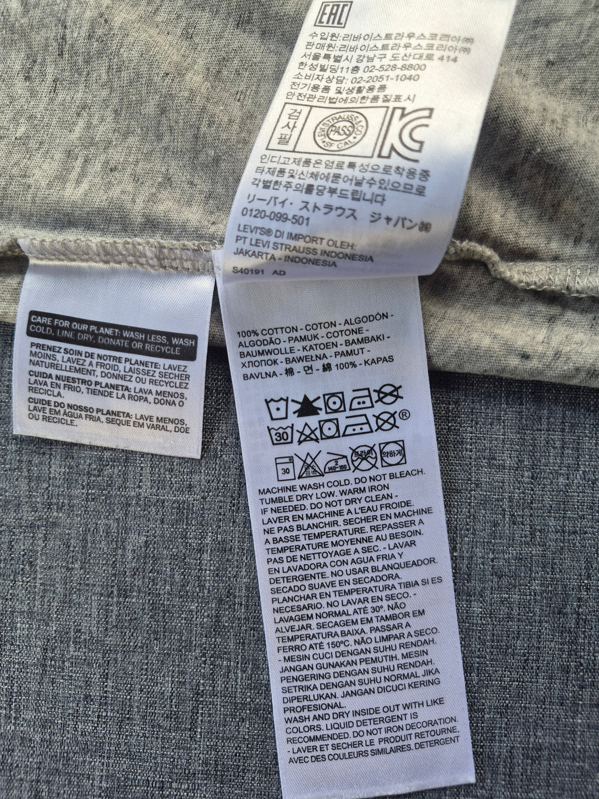 Levi's Damen T-Shirt "The Perfect Tee" mit rotem Batwing-Logo – Graumeliert – Gr. XS