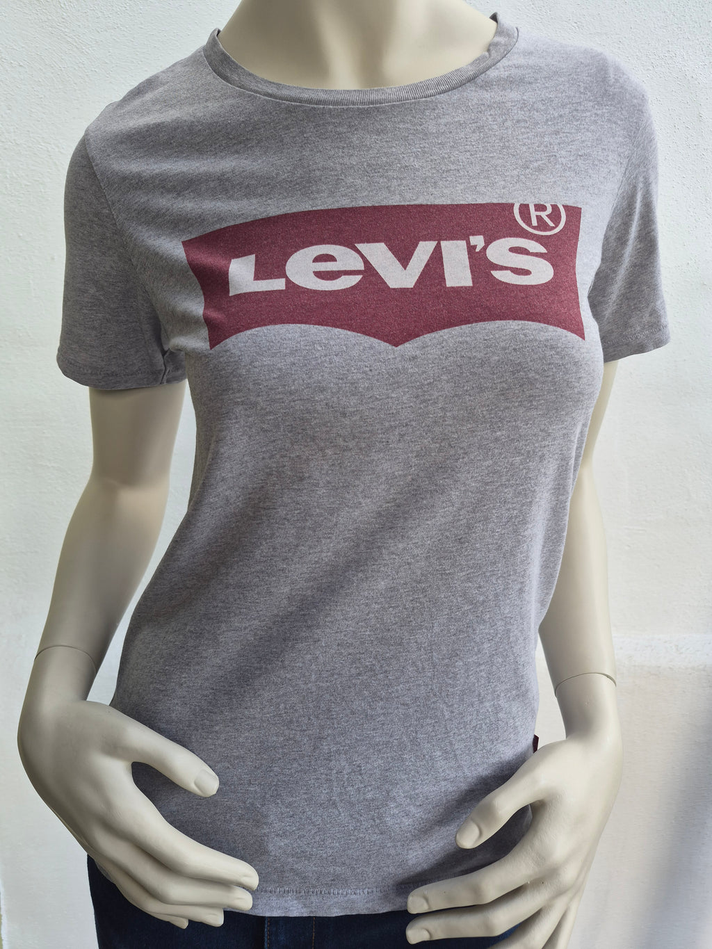 Levi's Damen T-Shirt "The Perfect Tee" mit rotem Batwing-Logo – Graumeliert – Gr. XXS