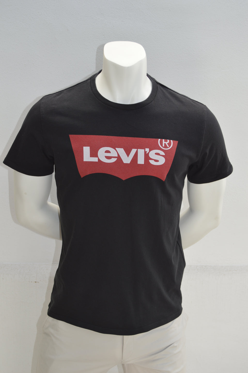 Levi's Herren Classic Batwing Logo T-Shirt in Schwarz – Gr. L