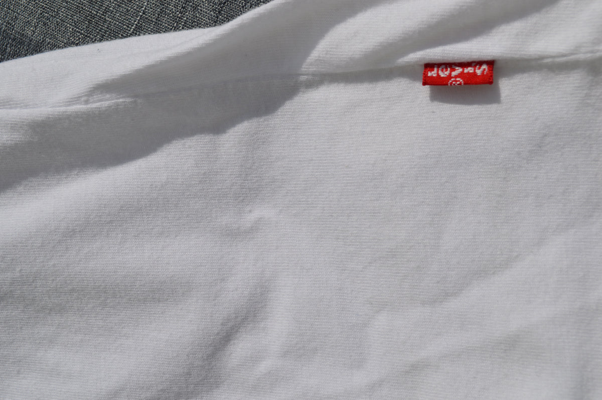 Levi's Herren Slim Fit Logo T-Shirt in Weiß – Gr. M