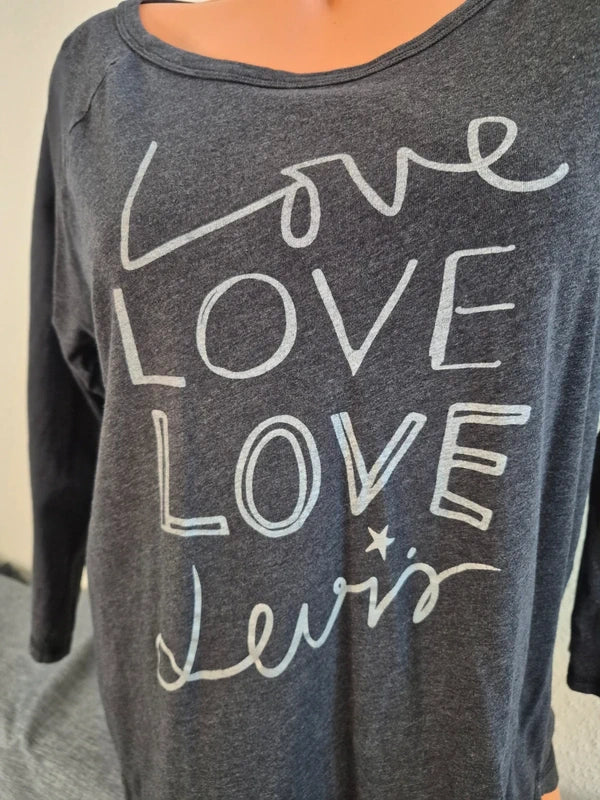Levi's – Damen 3/4-Arm Shirt "LOVE" in Dunkelgrau-Melange – Gr. L (Leichter Nahtfehler – ideal für DIY!)