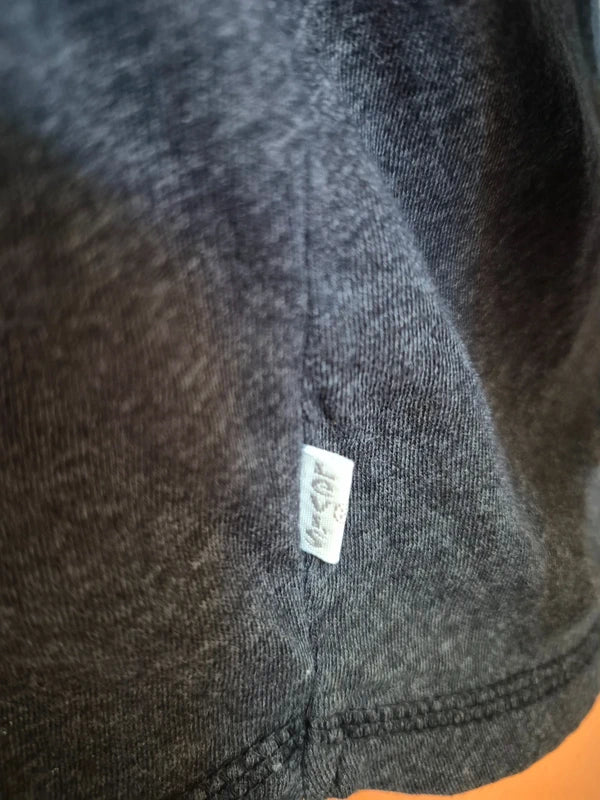 Levi's – Damen 3/4-Arm Shirt "LOVE" in Dunkelgrau-Melange – Gr. L (Leichter Nahtfehler – ideal für DIY!)