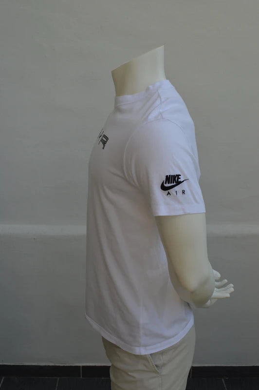 Nike Air „Center Logo“ T-Shirt mit Ärmel-Stickerei – Weiß – Gr. XS (Hervorragend)