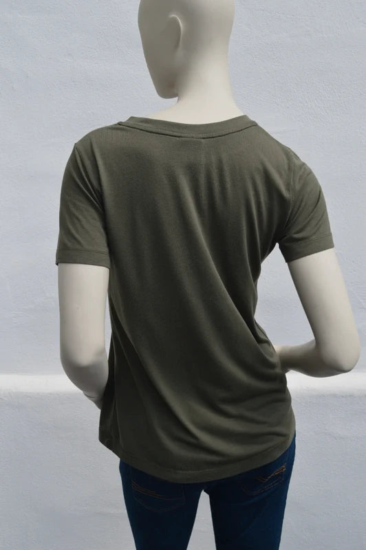 Nike Damen Futura Logo T-Shirt in Olivgrün – Gr. XS