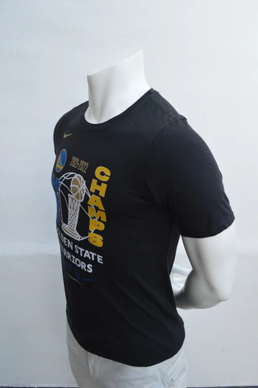Nike Golden State Warriors 2022 NBA Champions T-Shirt in Schwarz – Gr. XS/S