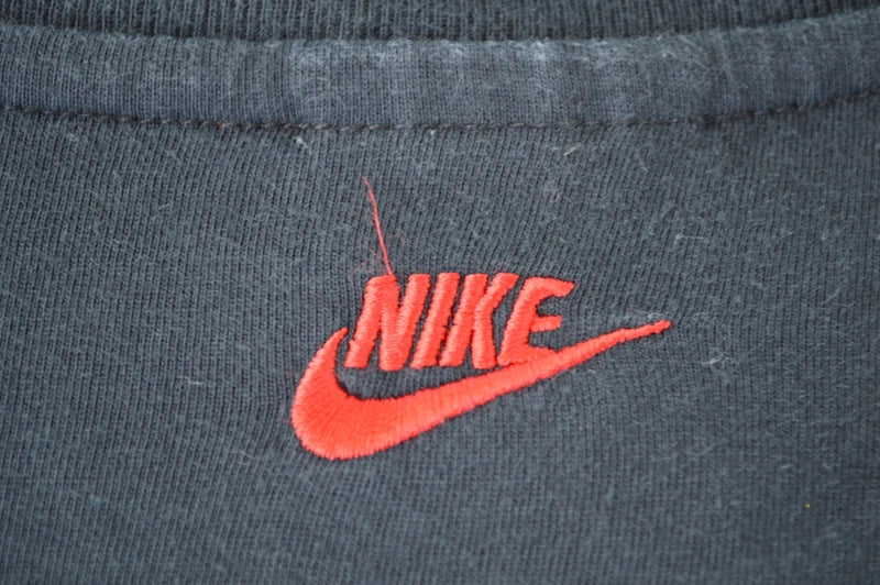 Nike Just Do It. Stacked Graphic T-Shirt in Schwarz – Gr. L