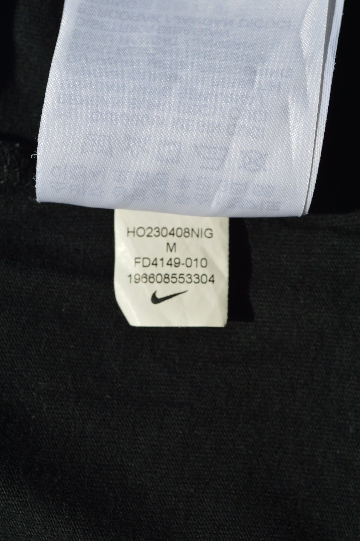 Nike Solo Swoosh T-Shirt Schwarz – Größe M