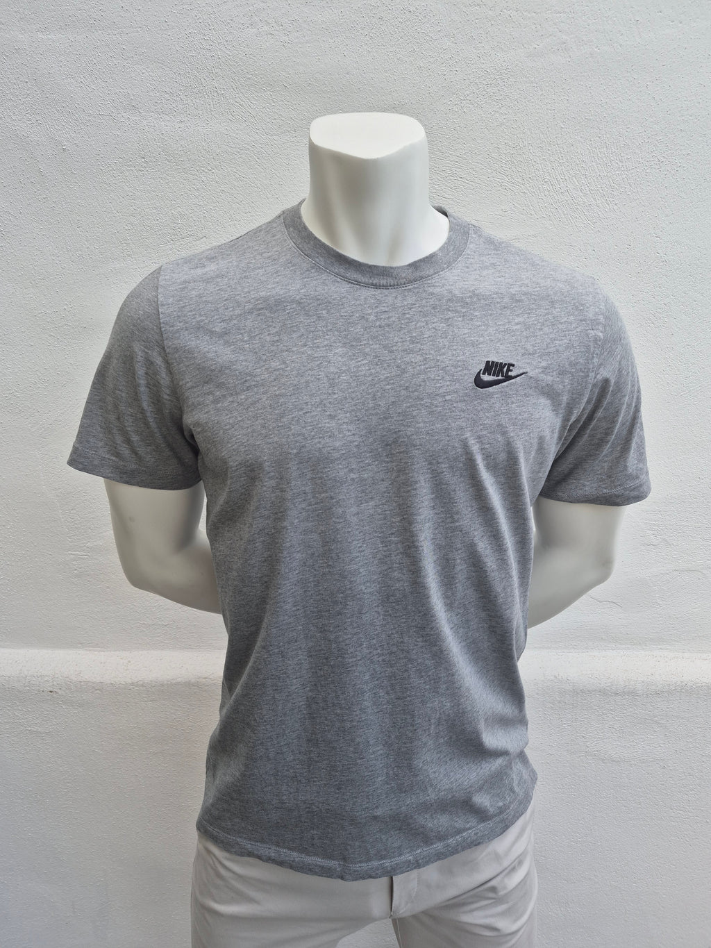 Nike Sportswear Club Crewneck T-Shirt – Grau Meliert – Größe L