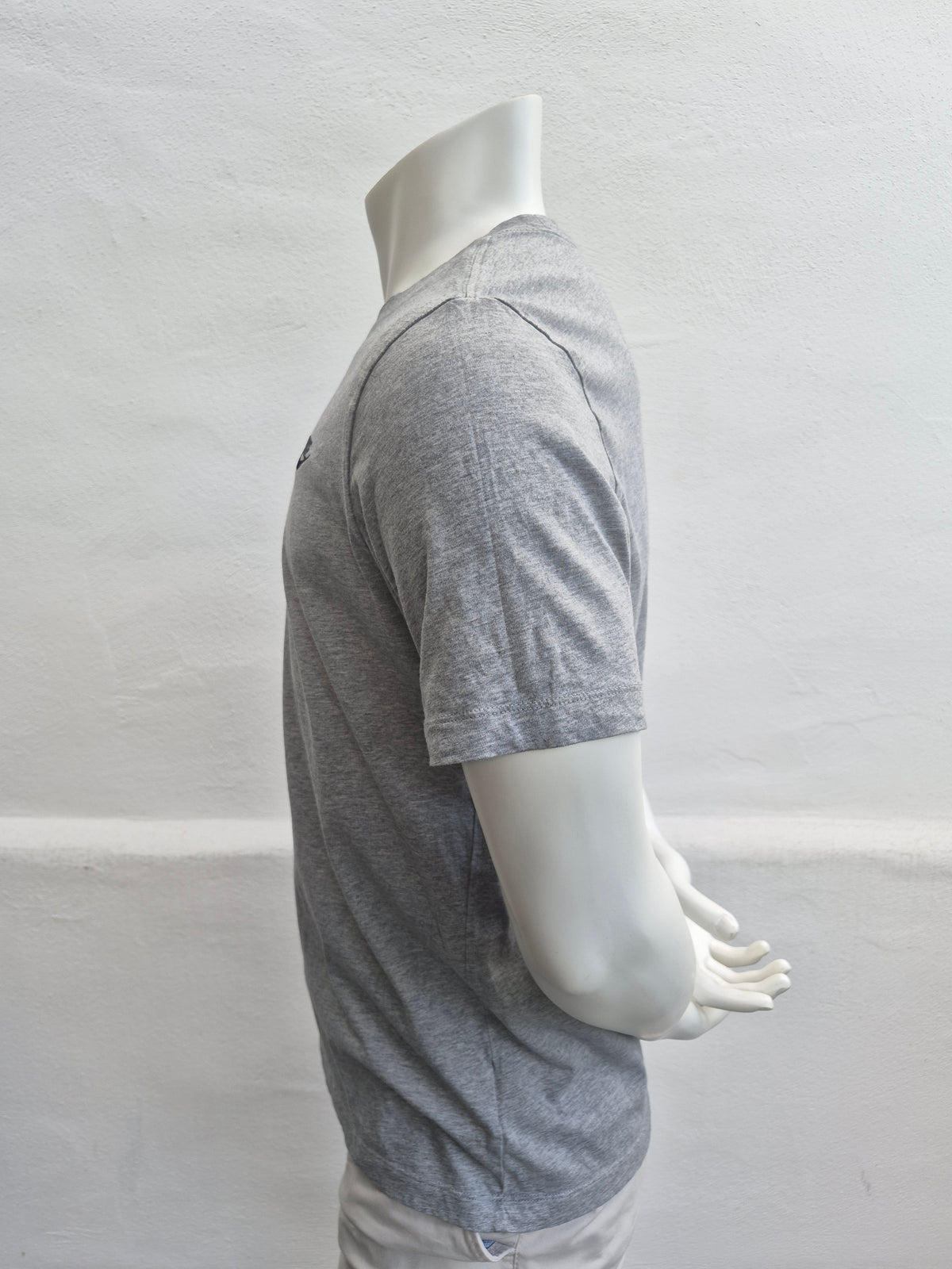 Nike Sportswear Club Crewneck T-Shirt – Grau Meliert – Größe L