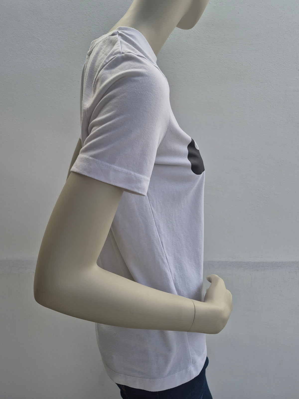 Nike Sportswear Damen Essential T-Shirt – Weiß/Schwarz – Gr. S
