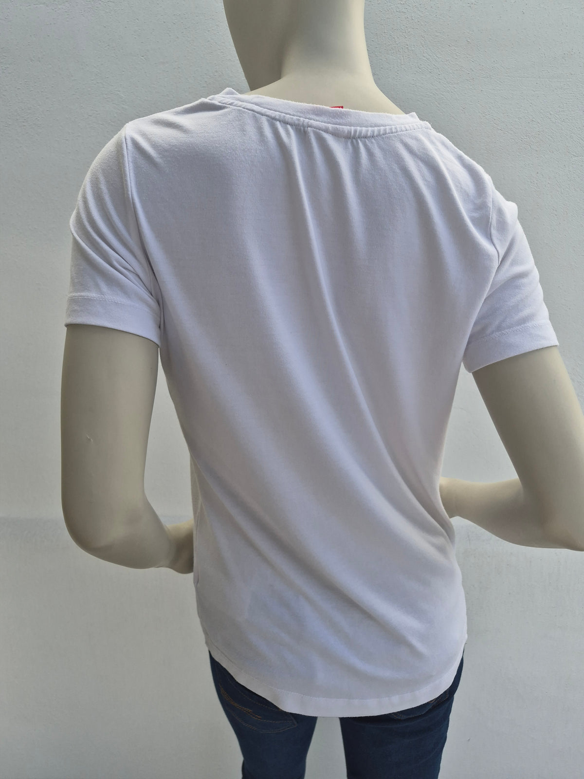 Nike Sportswear Damen Essential T-Shirt – Weiß/Schwarz – Gr. S