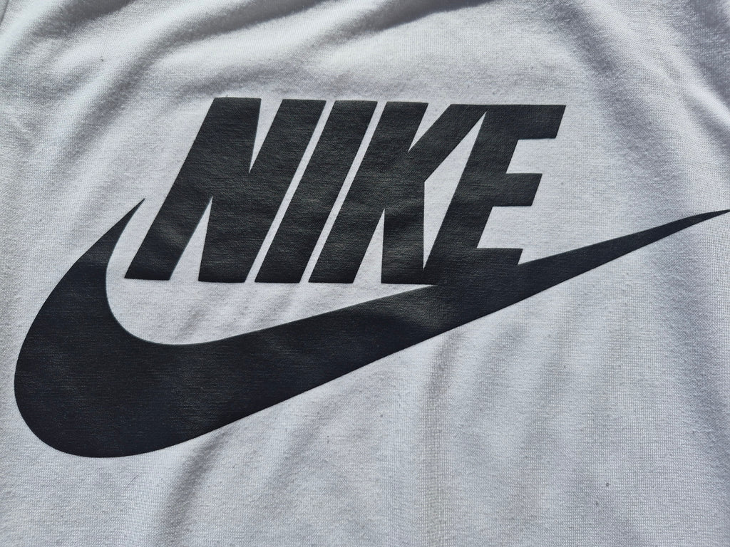 Nike Sportswear Damen Essential T-Shirt – Weiß/Schwarz – Gr. S