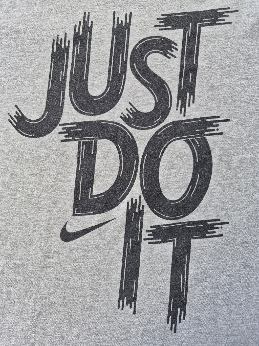 Nike T-Shirt Just Do It Graphic Tee – Graumeliert – Gr. L