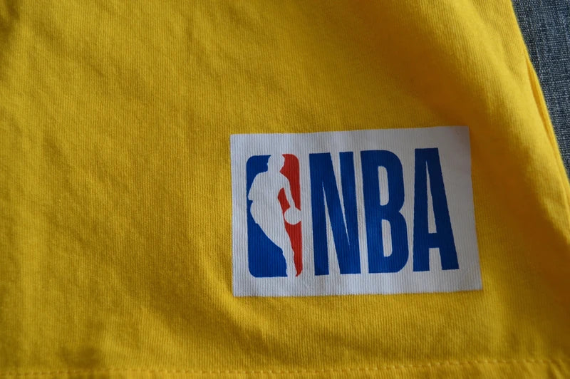 Official NBA „Los Angeles Lakers“ T-Shirt – Goldgelb – Gr. 16 / XS-S (Hervorragend)