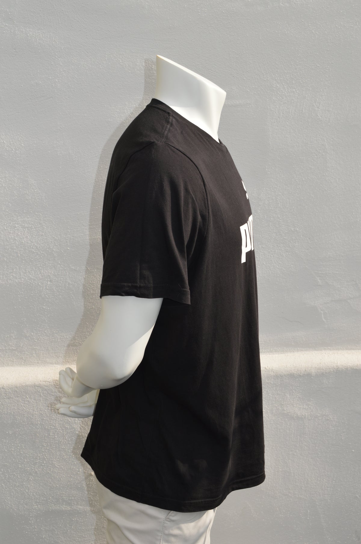 PUMA Essentials No. 1 Logo Herren T-Shirt Schwarz – Größe XL (Relaxed Fit, 100% Baumwolle)